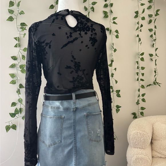 Black Sheer Floral Top - Picture 4 of 8
